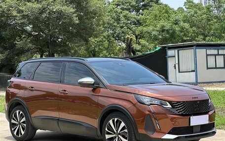 Peugeot 5008 II, 2021 год, 1 850 000 рублей, 3 фотография