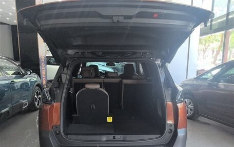 Peugeot 5008 II, 2021 год, 1 850 000 рублей, 16 фотография