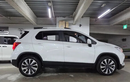 Chevrolet Trax, 2021 год, 999 000 рублей, 2 фотография