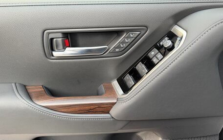 Toyota Land Cruiser, 2024 год, 11 890 000 рублей, 19 фотография