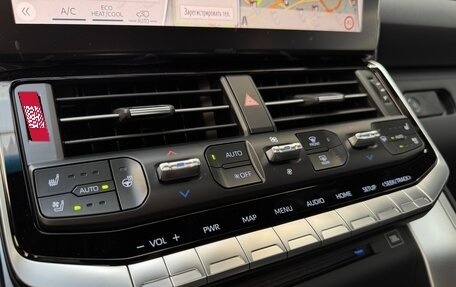 Toyota Land Cruiser, 2024 год, 11 890 000 рублей, 31 фотография