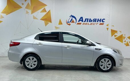 KIA Rio III рестайлинг, 2014 год, 900 000 рублей, 2 фотография