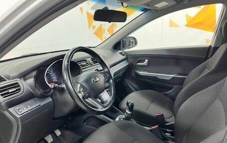 KIA Rio III рестайлинг, 2014 год, 900 000 рублей, 23 фотография