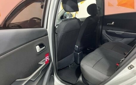 KIA Rio III рестайлинг, 2014 год, 900 000 рублей, 24 фотография