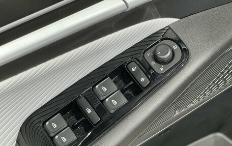 Geely Emgrand, 2024 год, 2 099 990 рублей, 9 фотография