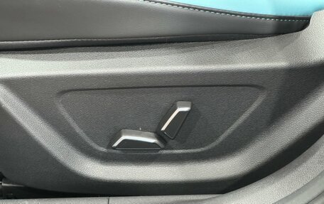 Geely Emgrand, 2024 год, 2 099 990 рублей, 12 фотография
