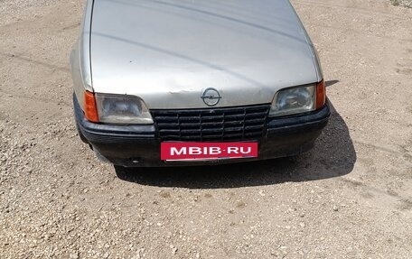 Opel Kadett E рестайлинг, 1987 год, 190 000 рублей, 2 фотография