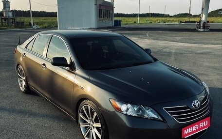 Toyota Camry, 2008 год, 1 500 000 рублей, 2 фотография