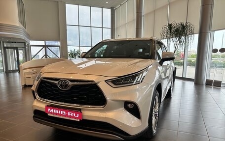 Toyota Highlander, 2025 год, 6 400 000 рублей, 1 фотография