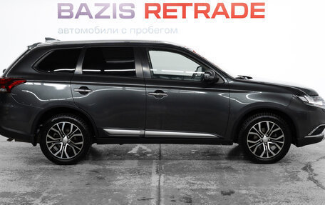 Mitsubishi Outlander III рестайлинг 3, 2018 год, 2 057 000 рублей, 4 фотография