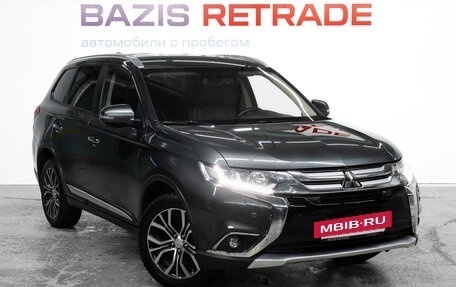 Mitsubishi Outlander III рестайлинг 3, 2018 год, 2 057 000 рублей, 3 фотография