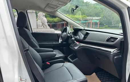 Honda Odyssey IV, 2021 год, 2 200 000 рублей, 16 фотография
