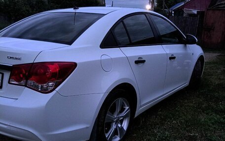 Chevrolet Cruze II, 2013 год, 950 000 рублей, 3 фотография