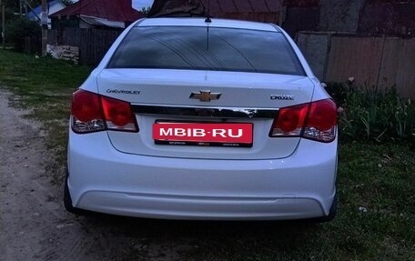 Chevrolet Cruze II, 2013 год, 950 000 рублей, 4 фотография