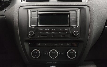 Volkswagen Jetta VI, 2014 год, 1 099 000 рублей, 12 фотография