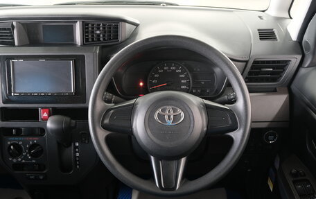 Toyota Roomy I, 2019 год, 1 149 000 рублей, 10 фотография