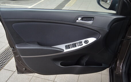 Hyundai Solaris II рестайлинг, 2015 год, 870 000 рублей, 9 фотография