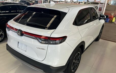 Honda Vezel, 2023 год, 1 946 300 рублей, 4 фотография
