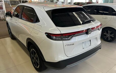 Honda Vezel, 2023 год, 1 946 300 рублей, 6 фотография