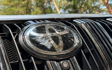 Toyota Land Cruiser Prado 150 рестайлинг 2, 2021 год, 6 850 000 рублей, 10 фотография
