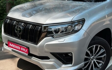 Toyota Land Cruiser Prado 150 рестайлинг 2, 2021 год, 6 850 000 рублей, 13 фотография