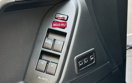 Toyota Land Cruiser Prado 150 рестайлинг 2, 2021 год, 6 850 000 рублей, 16 фотография