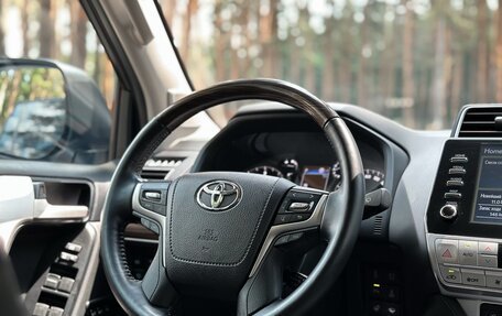 Toyota Land Cruiser Prado 150 рестайлинг 2, 2021 год, 6 850 000 рублей, 28 фотография