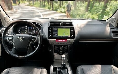 Toyota Land Cruiser Prado 150 рестайлинг 2, 2021 год, 6 850 000 рублей, 27 фотография