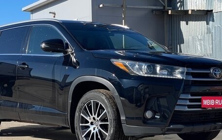 Toyota Highlander III, 2017 год, 3 599 999 рублей, 4 фотография