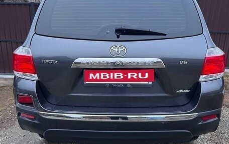 Toyota Highlander III, 2011 год, 2 300 000 рублей, 10 фотография