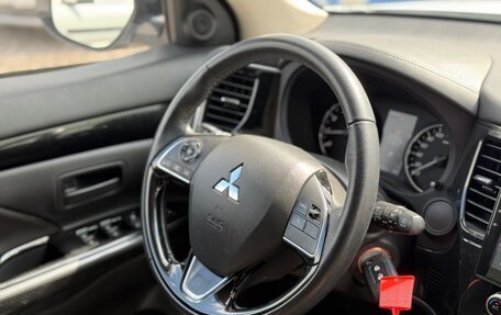 Mitsubishi Outlander III рестайлинг 3, 2021 год, 2 350 000 рублей, 21 фотография