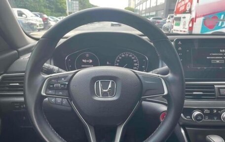 Honda Accord IX рестайлинг, 2022 год, 1 800 000 рублей, 8 фотография