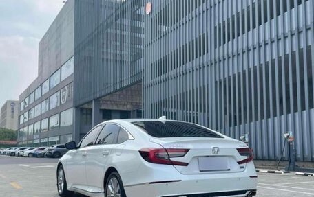 Honda Accord IX рестайлинг, 2022 год, 1 800 000 рублей, 5 фотография