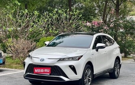 Toyota Venza, 2022 год, 2 720 000 рублей, 3 фотография