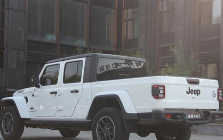 Jeep Gladiator, 2023 год, 10 748 000 рублей, 7 фотография
