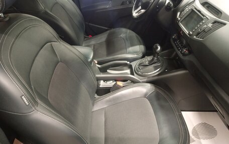 KIA Sportage III, 2011 год, 949 000 рублей, 16 фотография