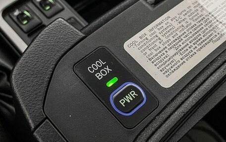 Toyota Land Cruiser Prado 150 рестайлинг 2, 2016 год, 3 797 000 рублей, 22 фотография
