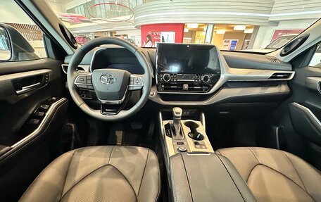 Toyota Highlander, 2025 год, 6 400 000 рублей, 7 фотография