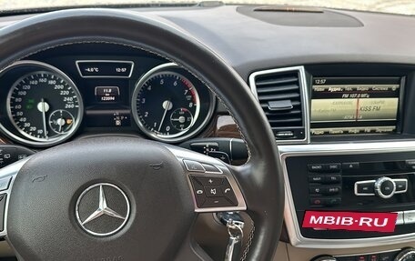 Mercedes-Benz M-Класс, 2012 год, 2 080 000 рублей, 2 фотография