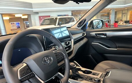 Toyota Highlander, 2025 год, 6 400 000 рублей, 16 фотография