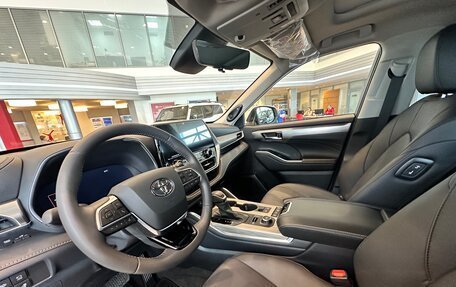 Toyota Highlander, 2025 год, 6 400 000 рублей, 18 фотография
