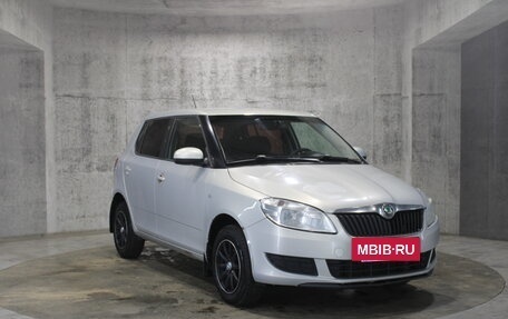 Skoda Fabia II, 2012 год, 410 000 рублей, 3 фотография