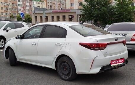KIA Rio IV, 2020 год, 989 000 рублей, 6 фотография