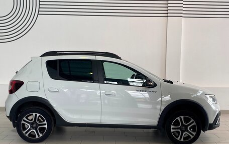 Renault Sandero II рестайлинг, 2021 год, 1 199 000 рублей, 3 фотография
