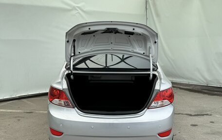 Hyundai Solaris II рестайлинг, 2011 год, 820 000 рублей, 7 фотография