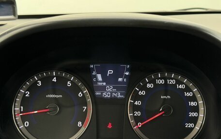 Hyundai Solaris II рестайлинг, 2011 год, 820 000 рублей, 13 фотография