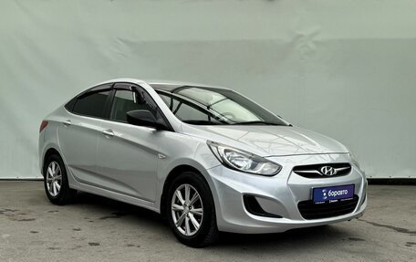 Hyundai Solaris II рестайлинг, 2011 год, 820 000 рублей, 2 фотография