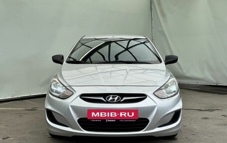 Hyundai Solaris II рестайлинг, 2011 год, 820 000 рублей, 3 фотография