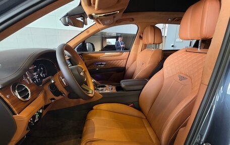 Bentley Bentayga I, 2023 год, 28 500 000 рублей, 5 фотография