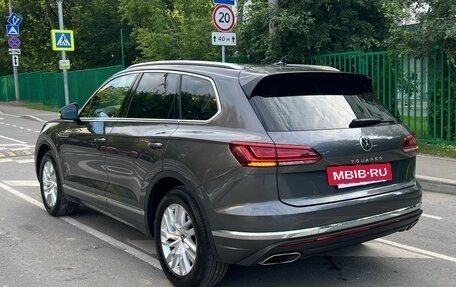 Volkswagen Touareg III, 2021 год, 5 980 000 рублей, 4 фотография